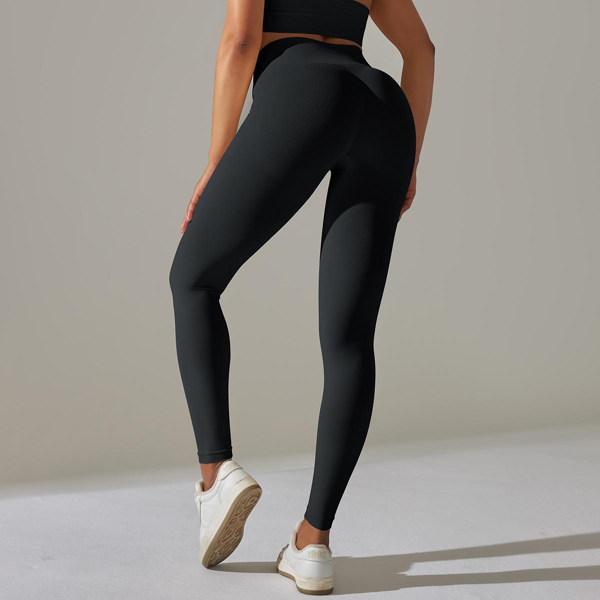 Women's seamless solid color Knitted High Waist Striped Leggings Hip Lifting