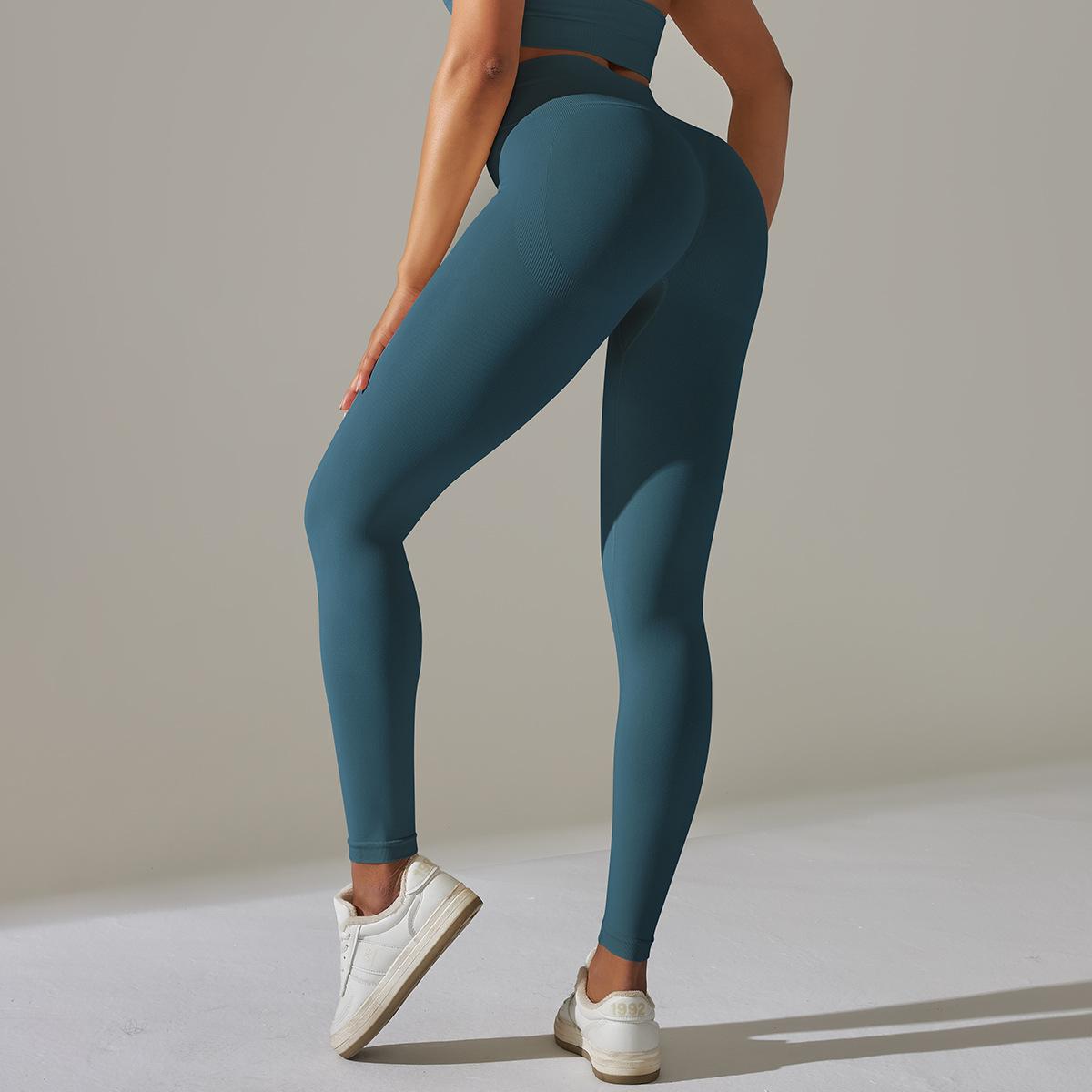 Women's seamless solid color Knitted High Waist Striped Leggings Hip Lifting